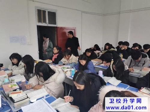 南阳仲景卫生学校