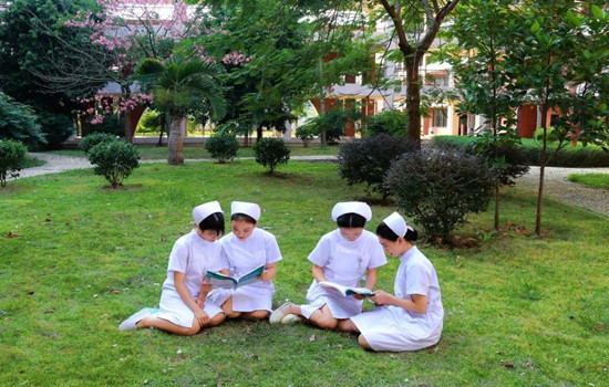 连云港中医药高等职业技术学校招生办电话