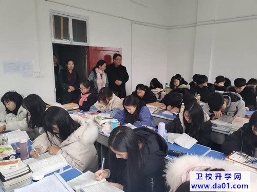 南阳仲景卫生学校